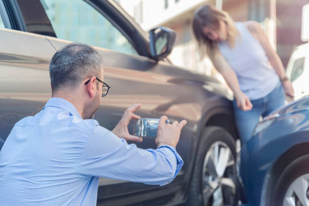 Professional Car Insurance Near Me technician working in Lynn, IN